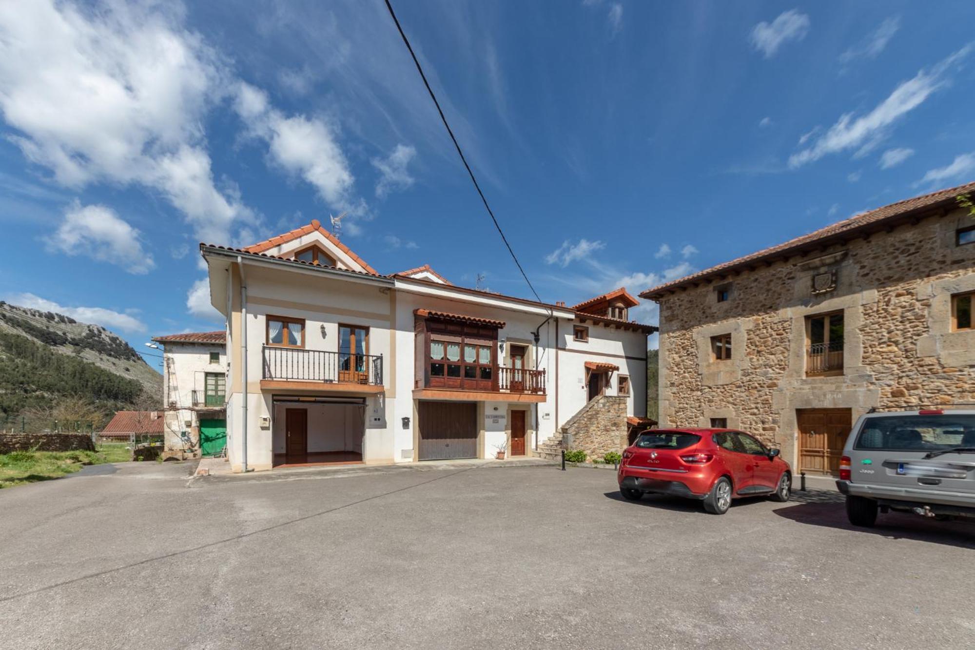 43B Nature With Parking By Aston Rentals Otanes Bagian luar foto